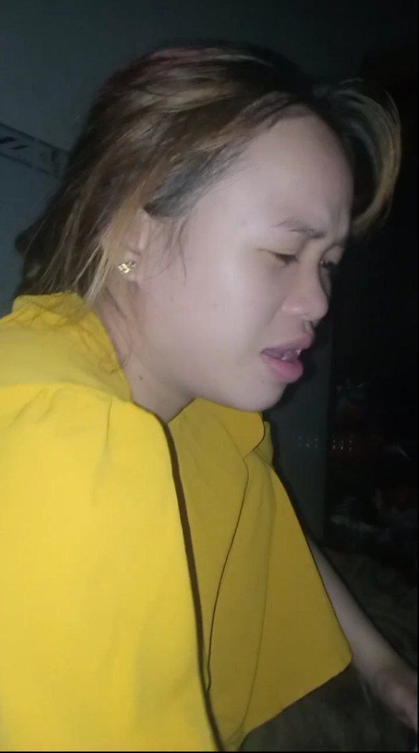 Trong cơn say triền miên em bú nhầm cu anh với ai